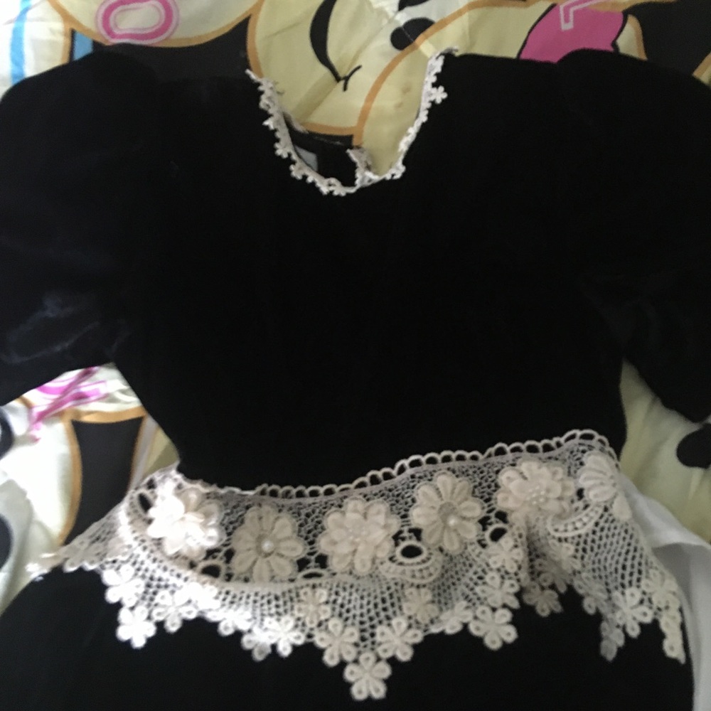 Black and white dress